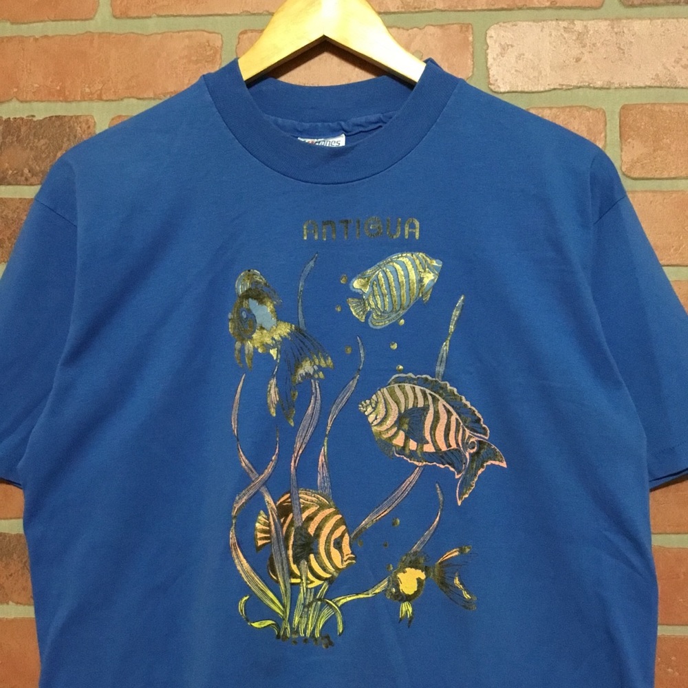 Sz L Vintage Antigua t-shirt 80s single stitch 90s